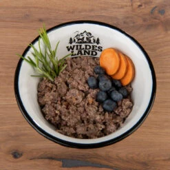 Wildes Land Classic Adult Rind Mit Süßkartoffeln, Heidelbeeren, Wildkräutern Und Distelöl Nassfutter 8 X 150 G -Angebote Futter Reich Store wl hund nafu classic rind 1000px 1